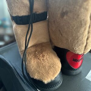 Authentic Love Moschino Snow Boots